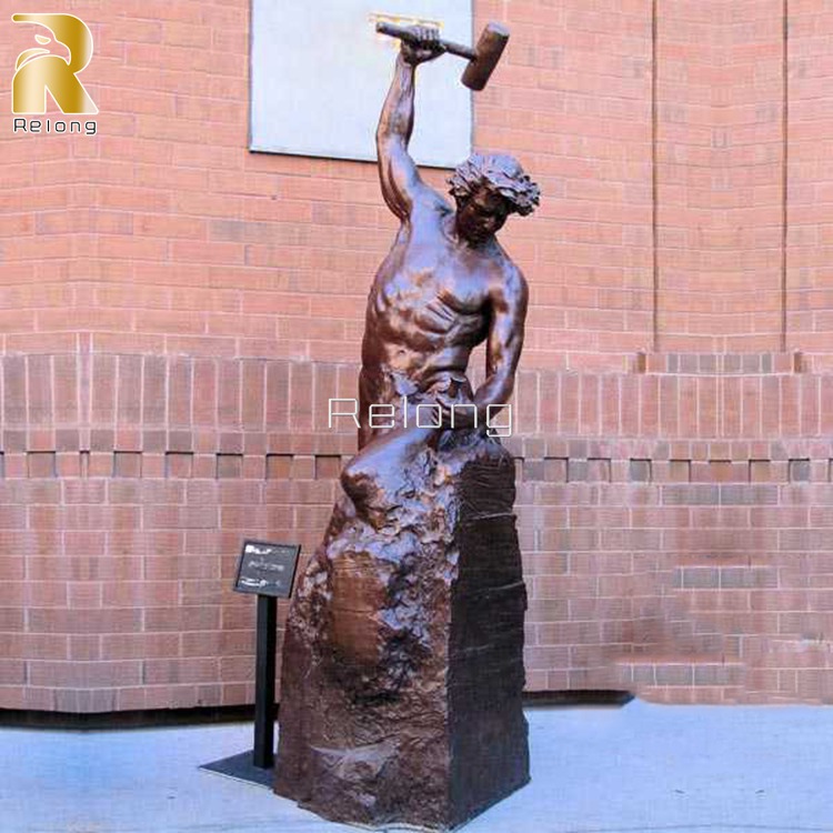 Life-Size-Self-Made-Man-Statue-Replica-in-Casting-