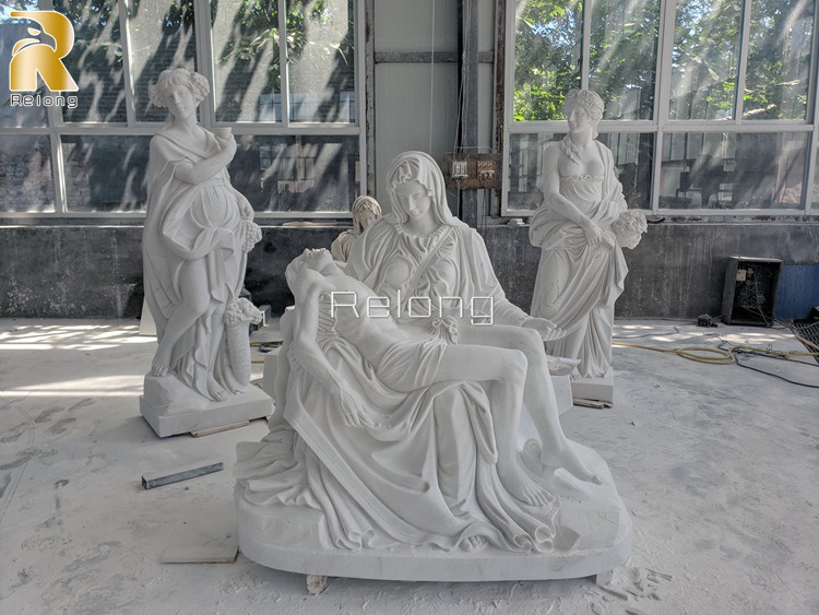 amazing pieta statue
