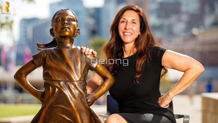 famous bronze female statues-3