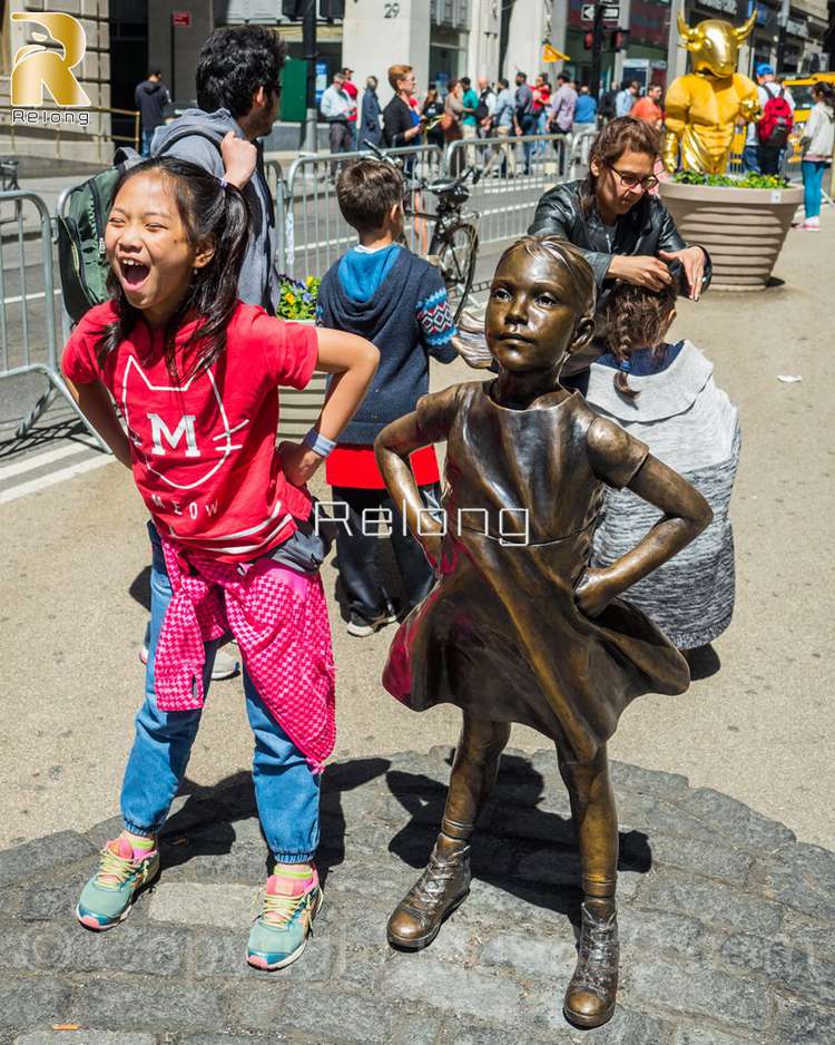 fearless girl bronze statue-1
