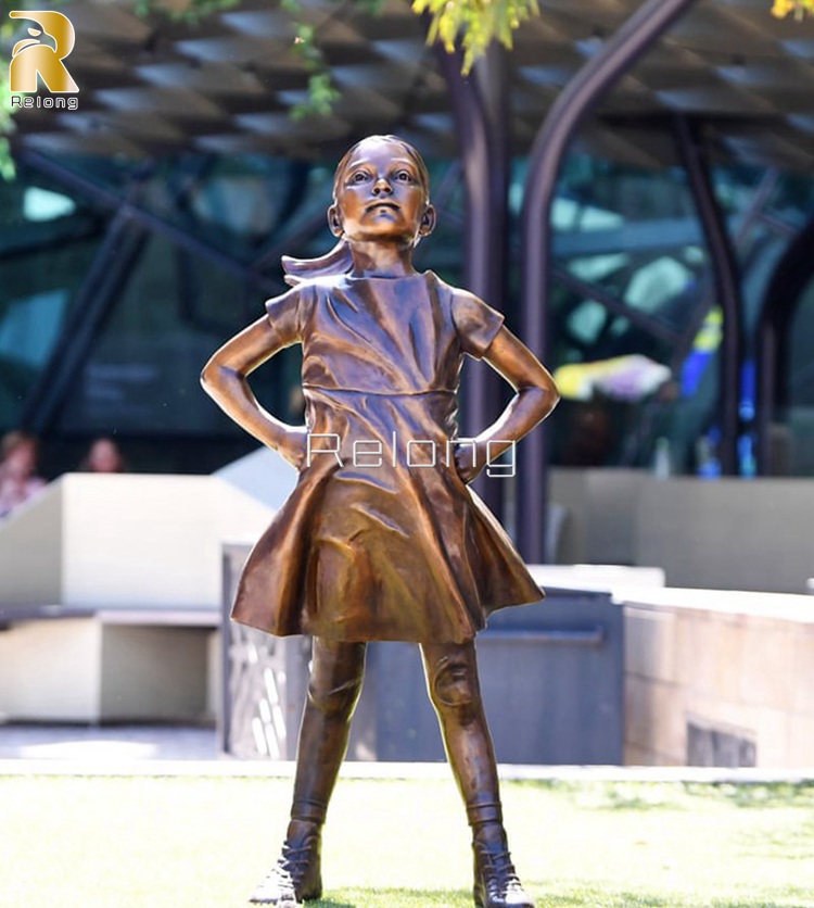 fearless-girl-mini-statue-01