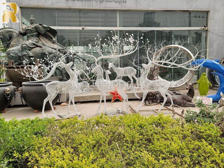life size metal deer statue