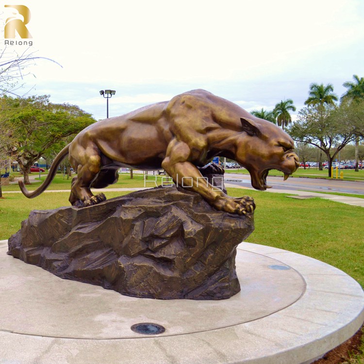 bronze Leopard Sculpture-2
