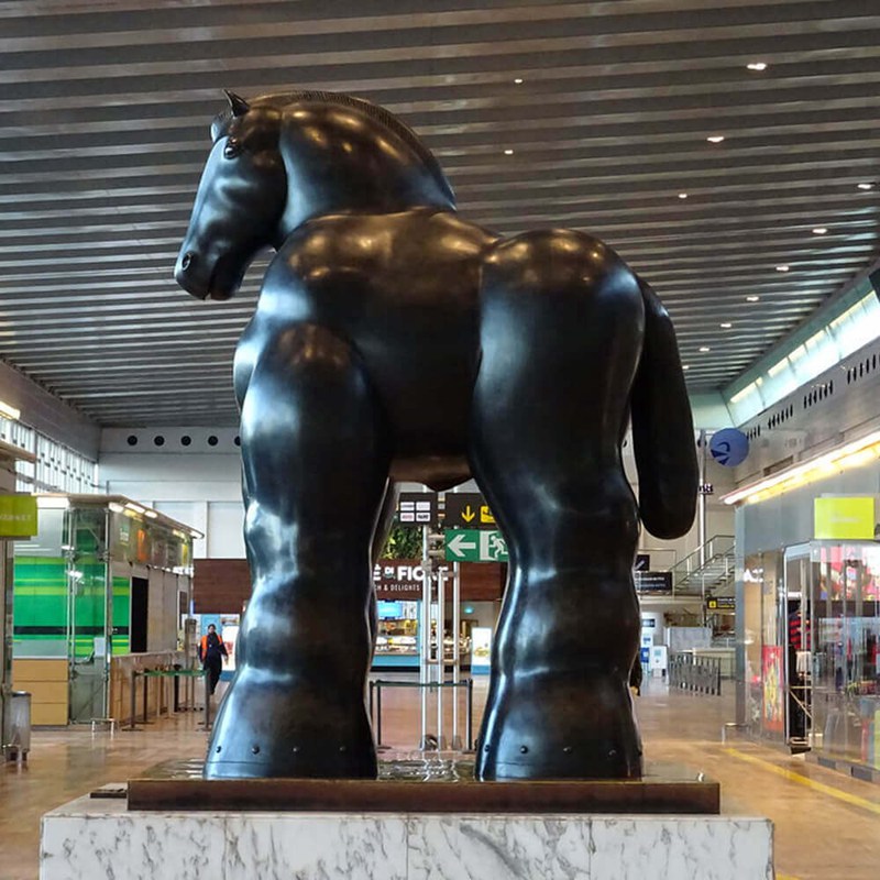 bronze-Fernando-Botero-horse-sculpture-4