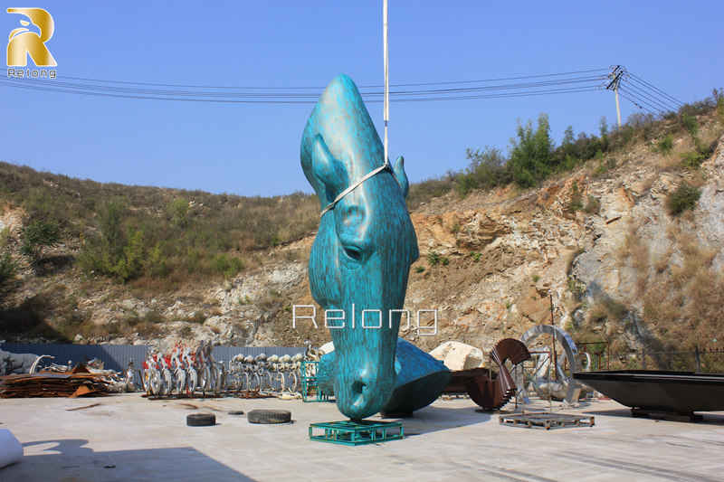 large 10m Still Water Horse Head Sculpture (3)