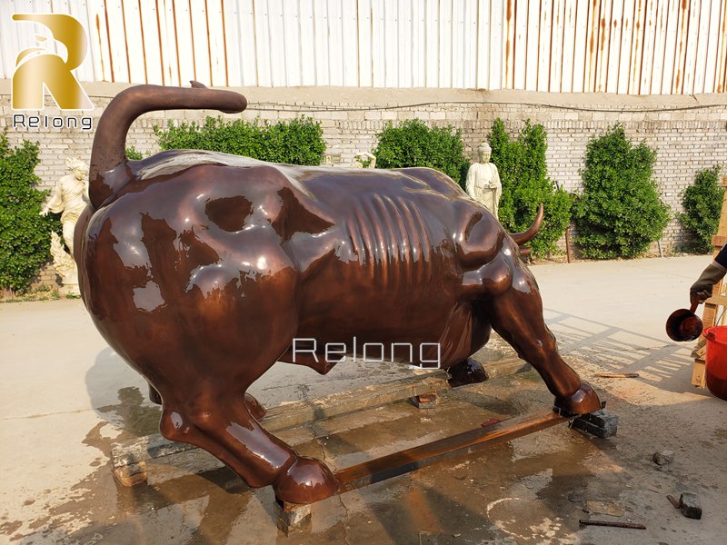 finished bronze bull sculpture replica