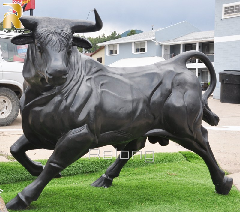 high quality bull sculpture for sale