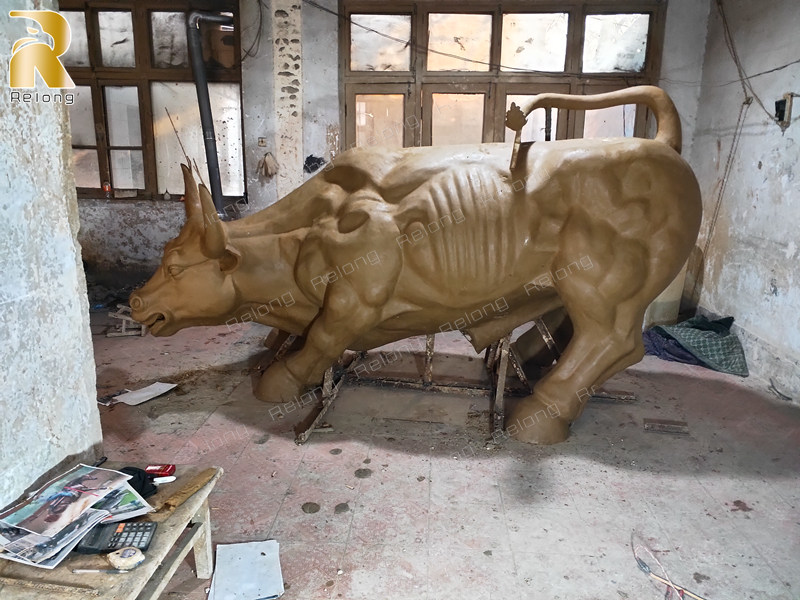 wall street bull statue caly model