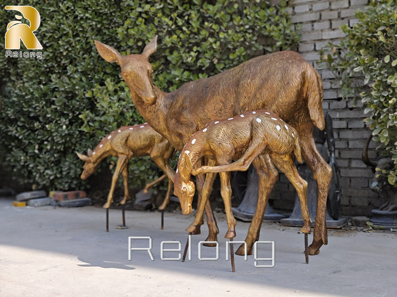 1-bronze mother doe and fawn statue