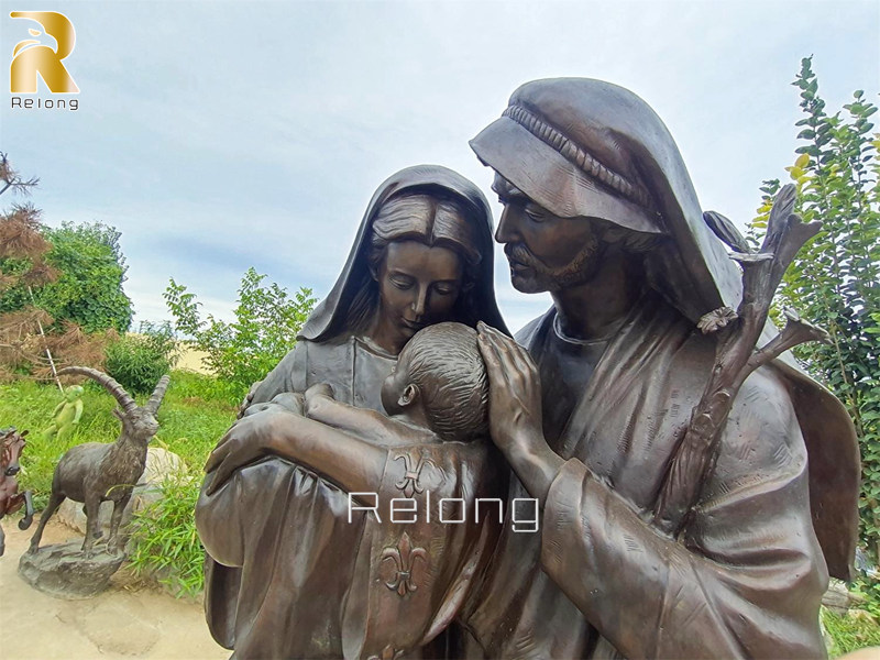 casting bronze religious statue details