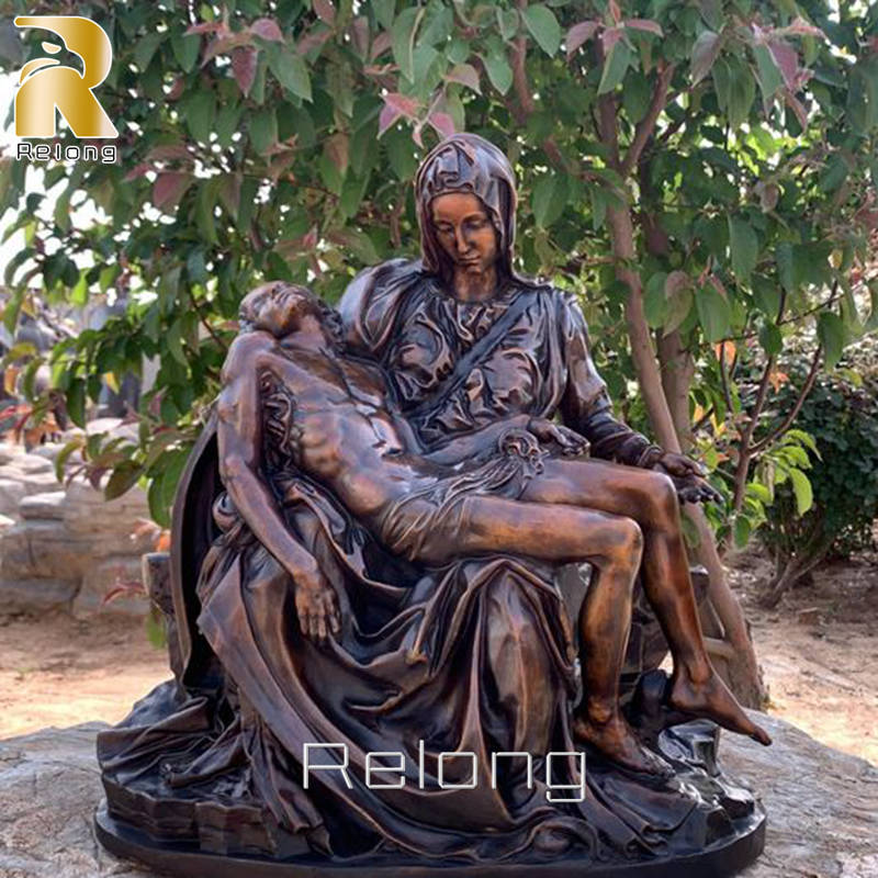 famous bronze pieta sculpture