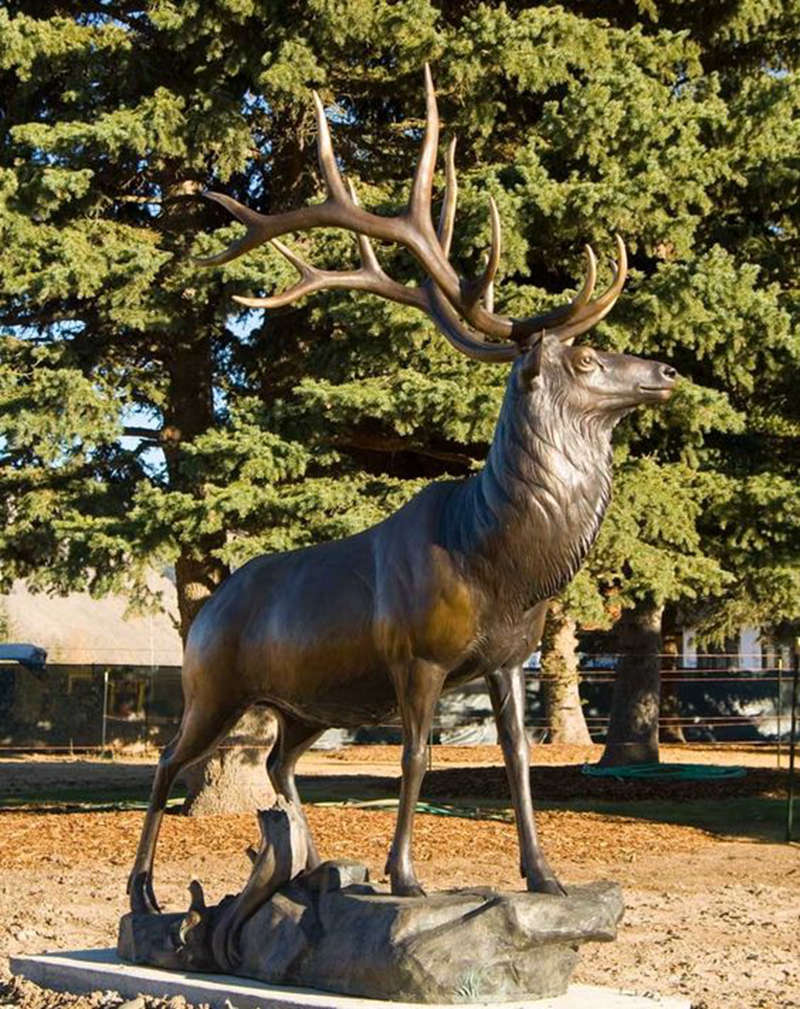life size metal deer statue