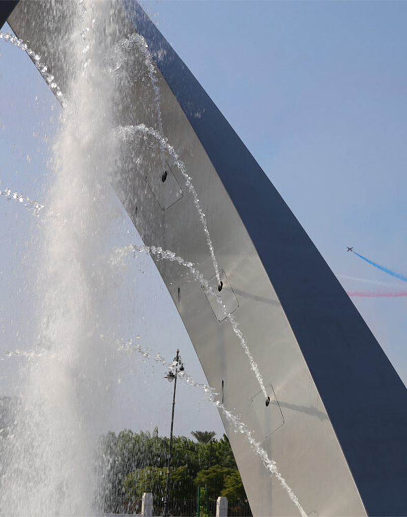 large metal garden fountain-3