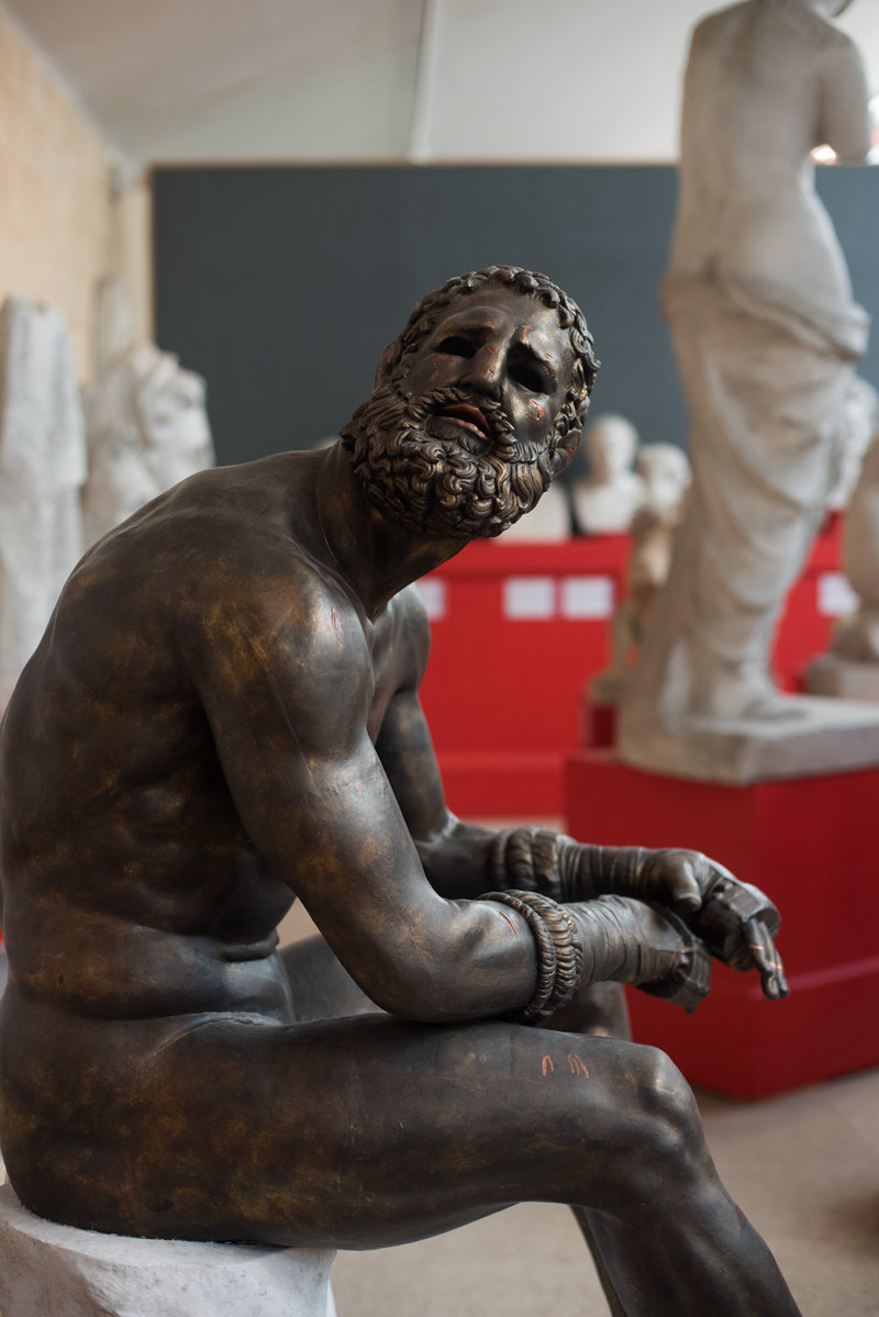 greek bronze boxer statue