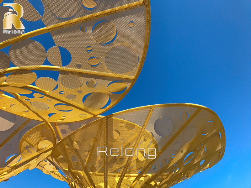 large steel tree sculpture