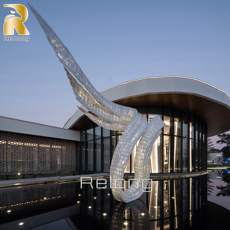 stainless steel outdoor sculpture
