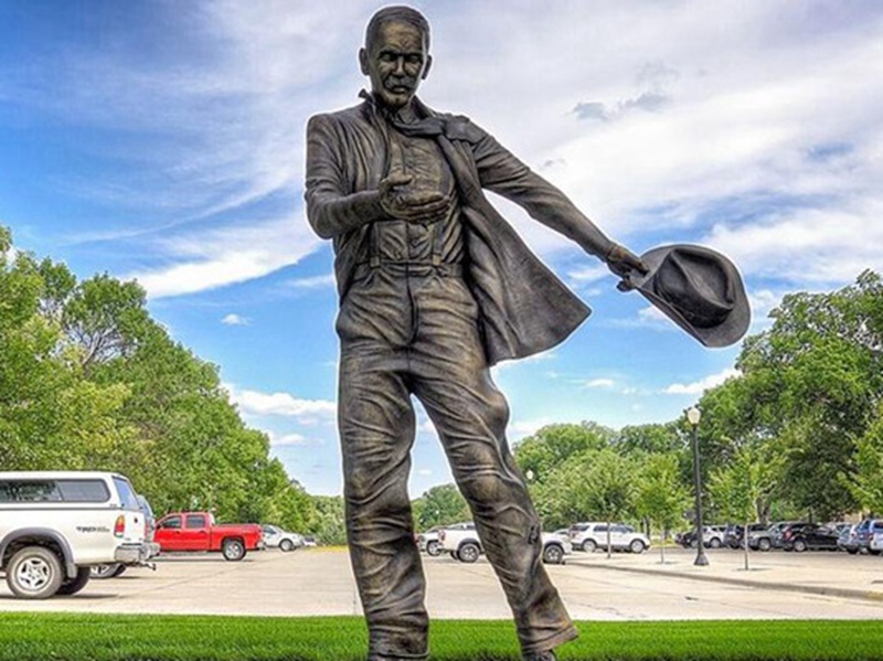 bronze sculpture for outdoor decor (1)