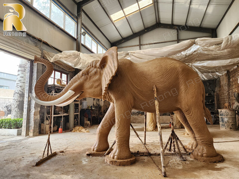 clay model of bronze elephant statue (1)
