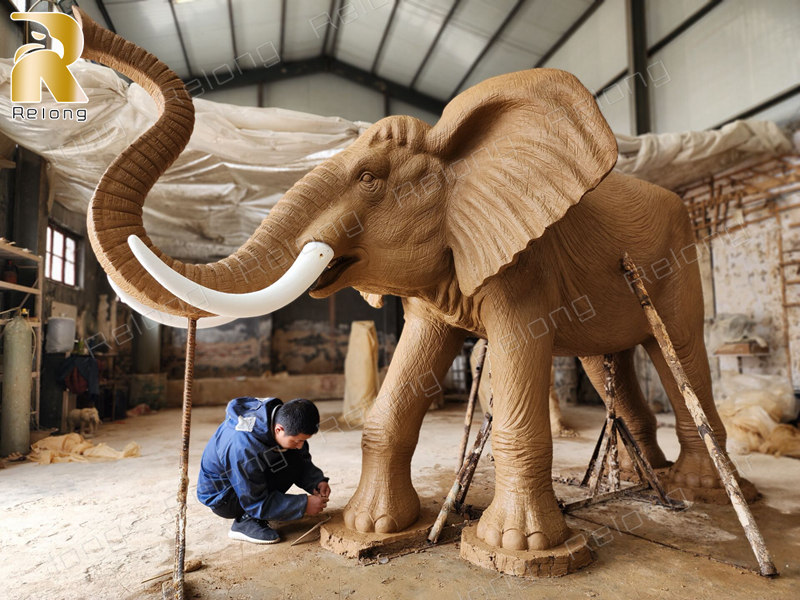 clay model of bronze elephant statue (3)