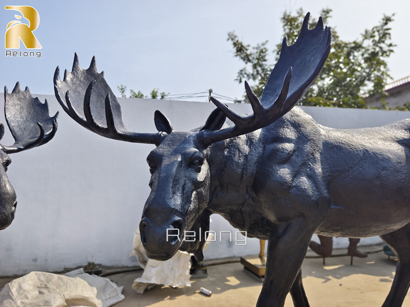 bronze moose sculpture for outdoor decor (2)