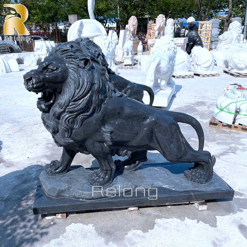garden Lion Statues