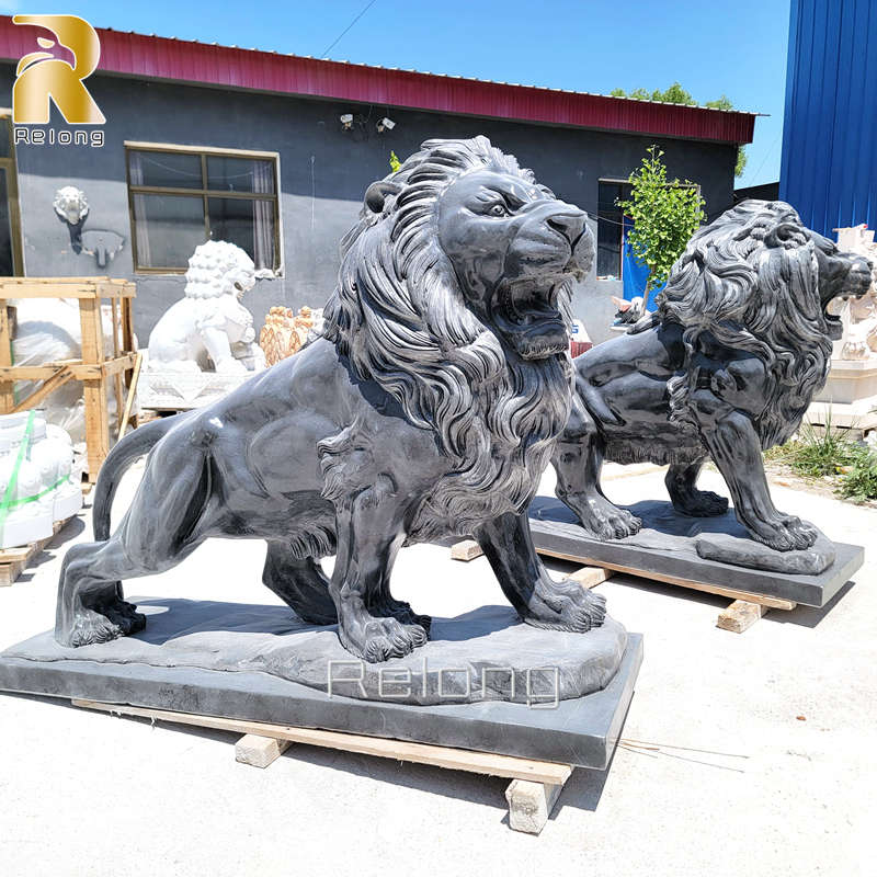lifesize garden Marble Lion Statues