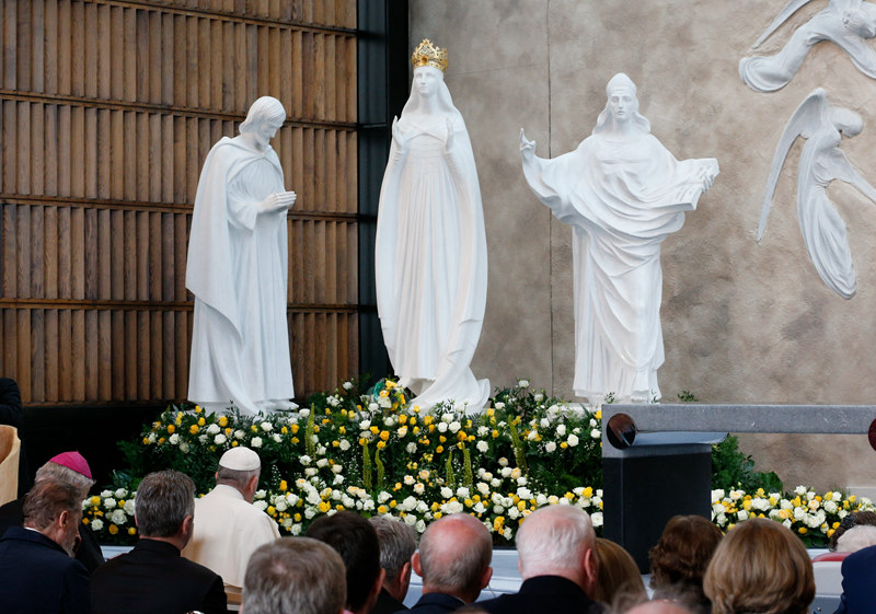 our lady of knock outdoor statue (3)