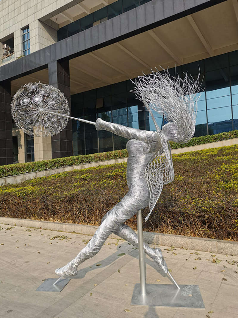 wire fairy sculptures for the garden (1)