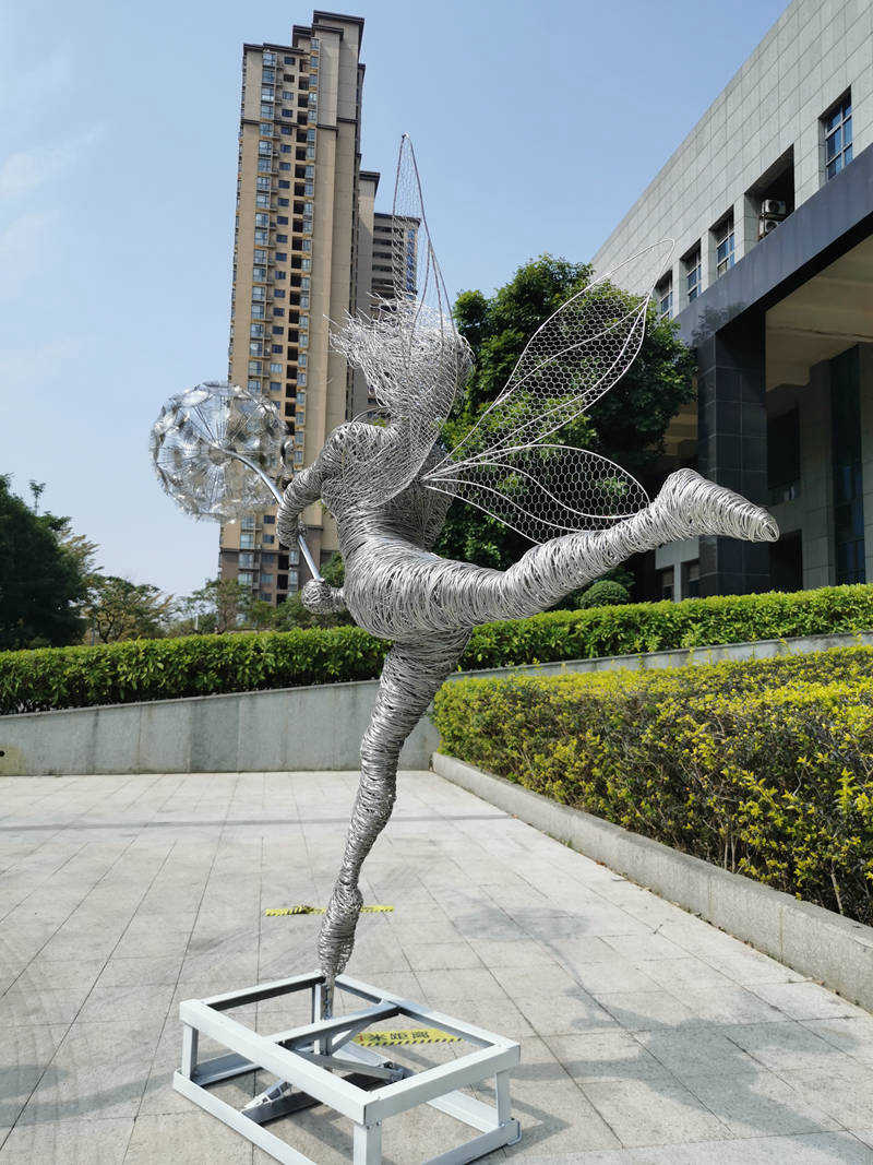 wire fairy sculptures for the garden (4)