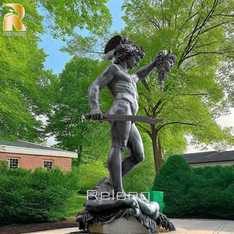 Perseus slaying Medusa statue (3)