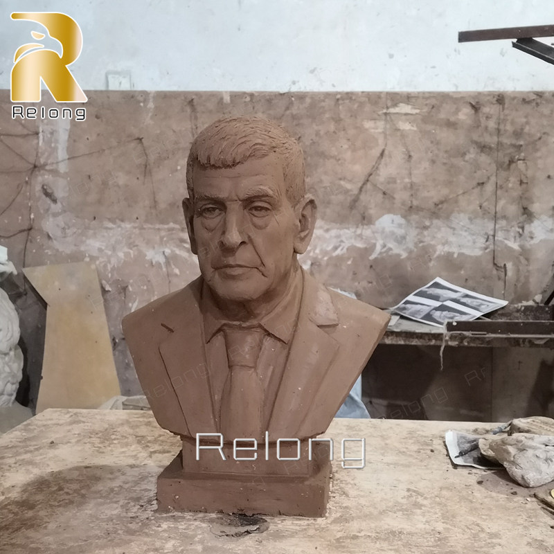 clay model of custom bronze bust (1)