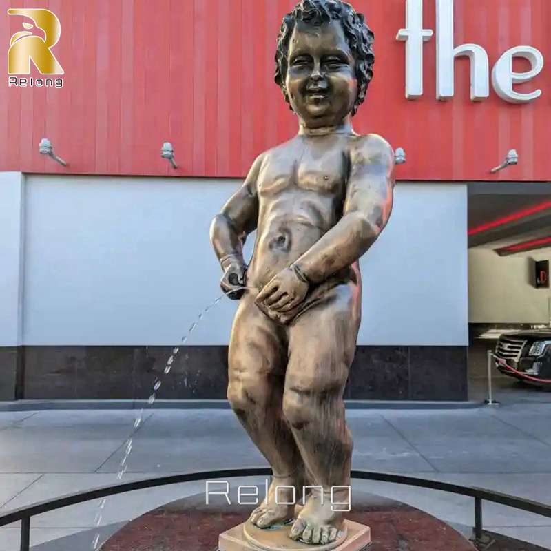 Mannekin Pis Bronze Boy Peeing Statue for Sale