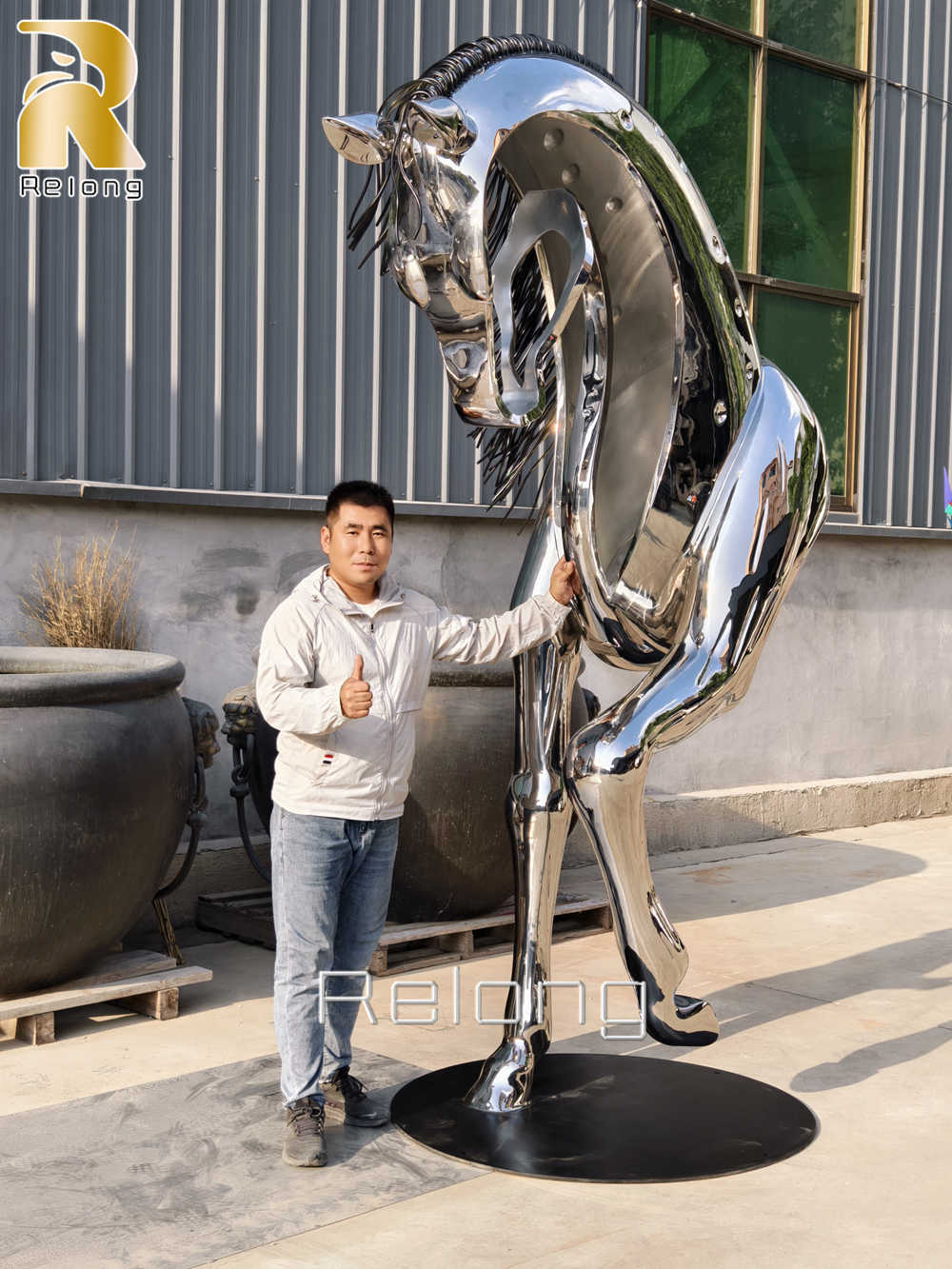 metal horse head sculpture