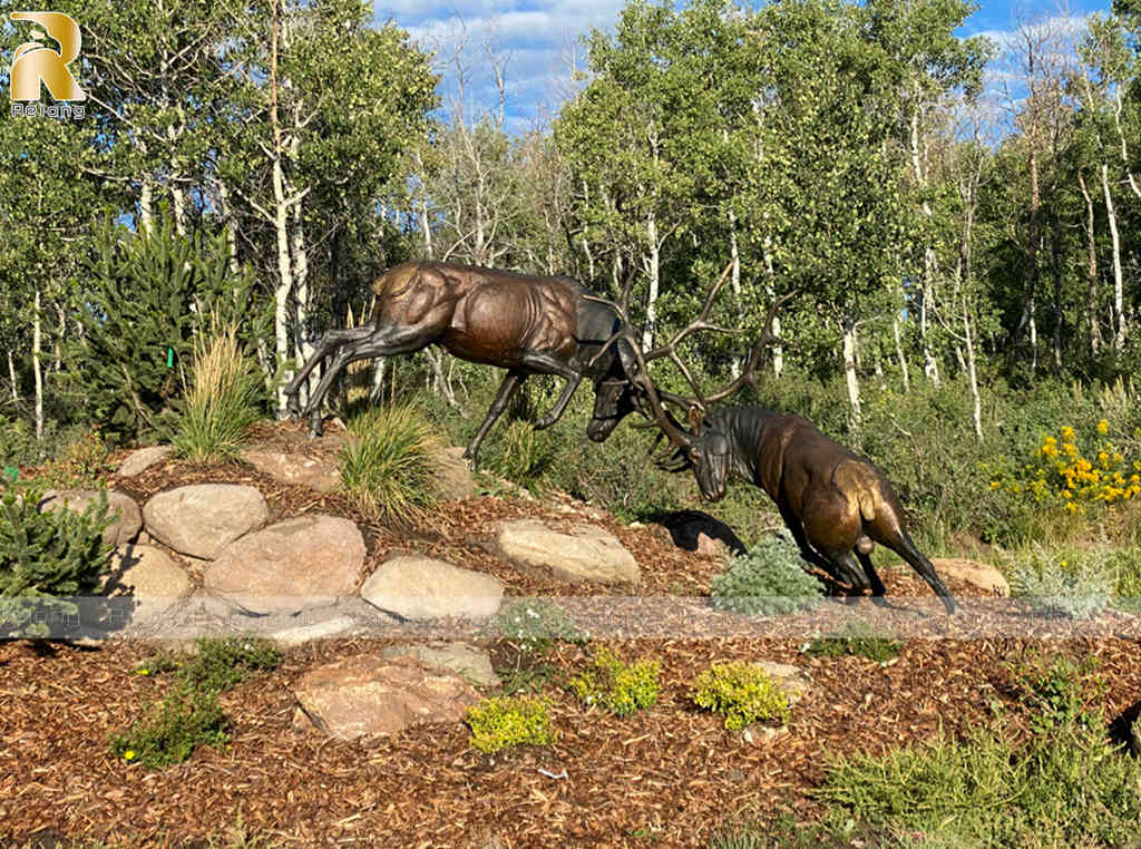customer feedback photo of elk statue