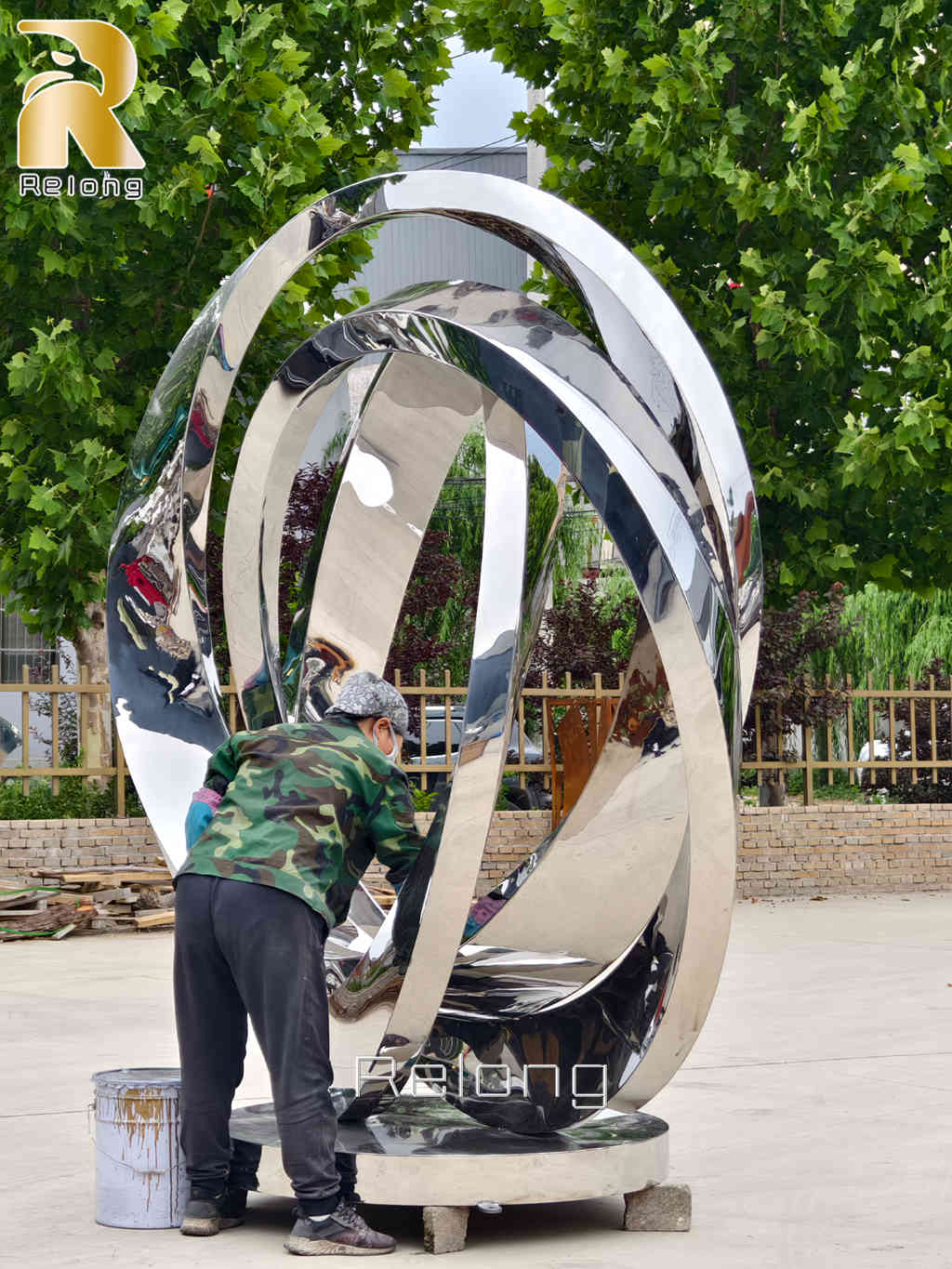 high quliaty abstract metal sculpture