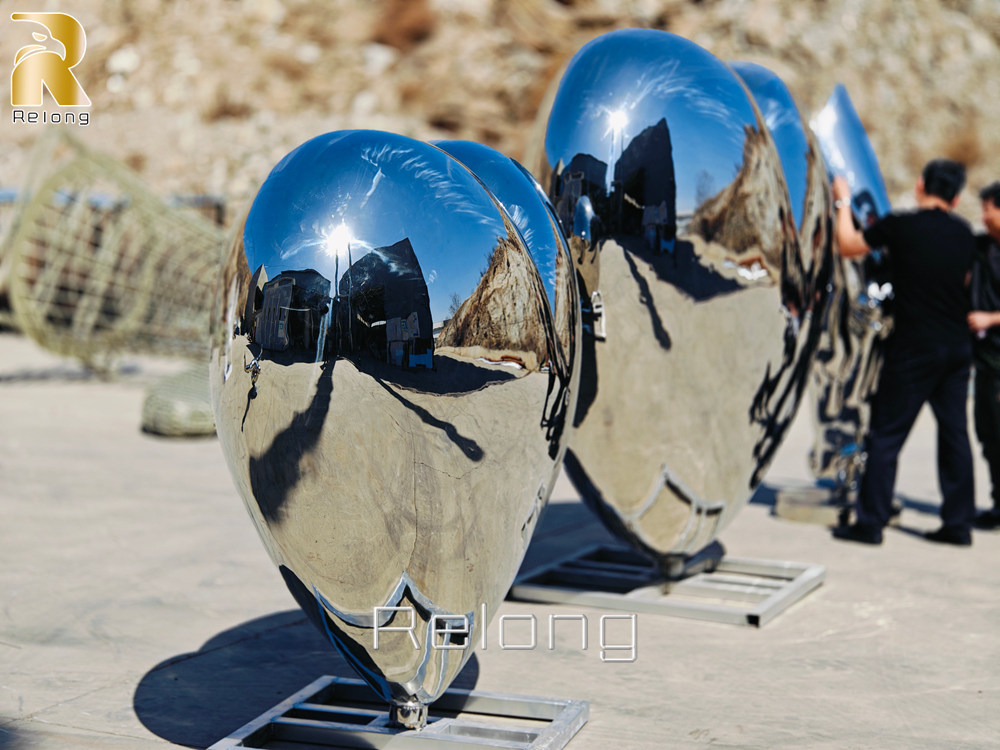 outdoor metal heart sculpture