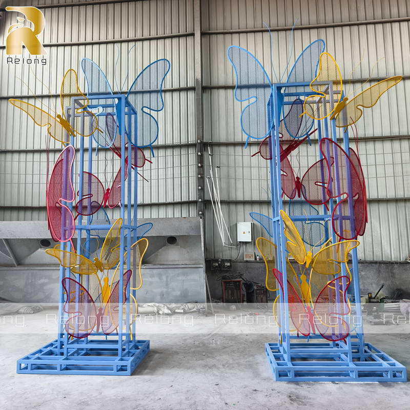 wire metal butterfly sculpture