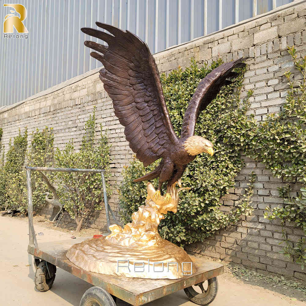 bronze eagle statue for garden decor