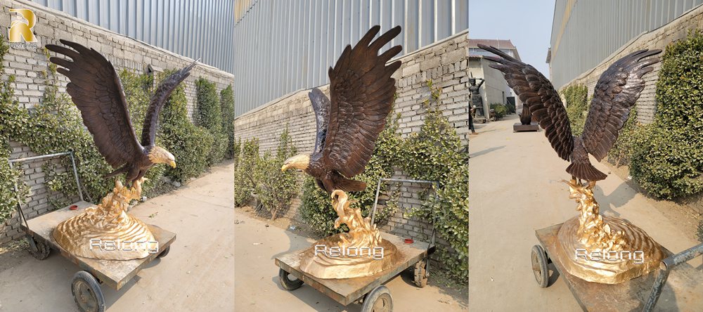 eagle statue details