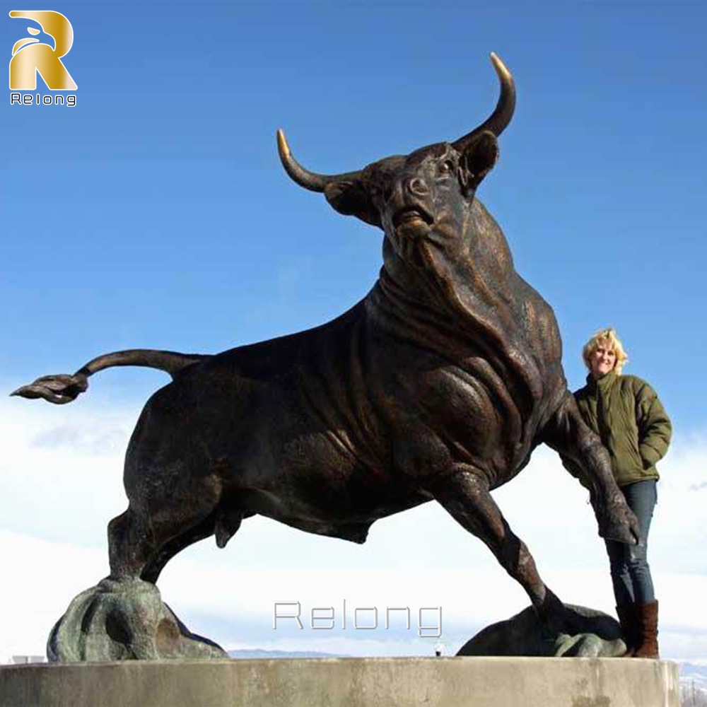 bull statue
