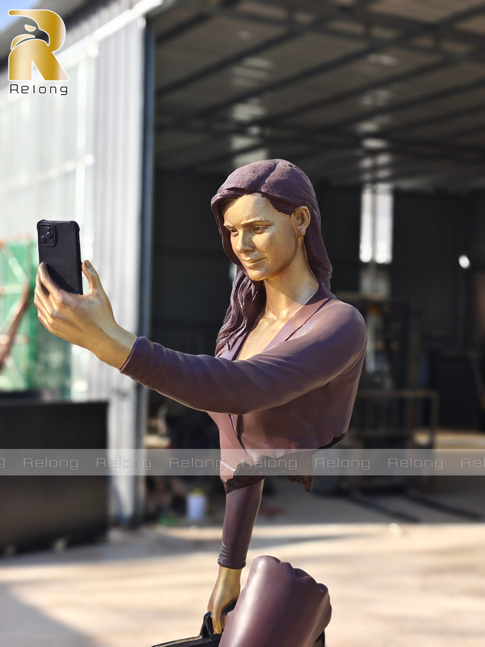 customized bronze sculpture details