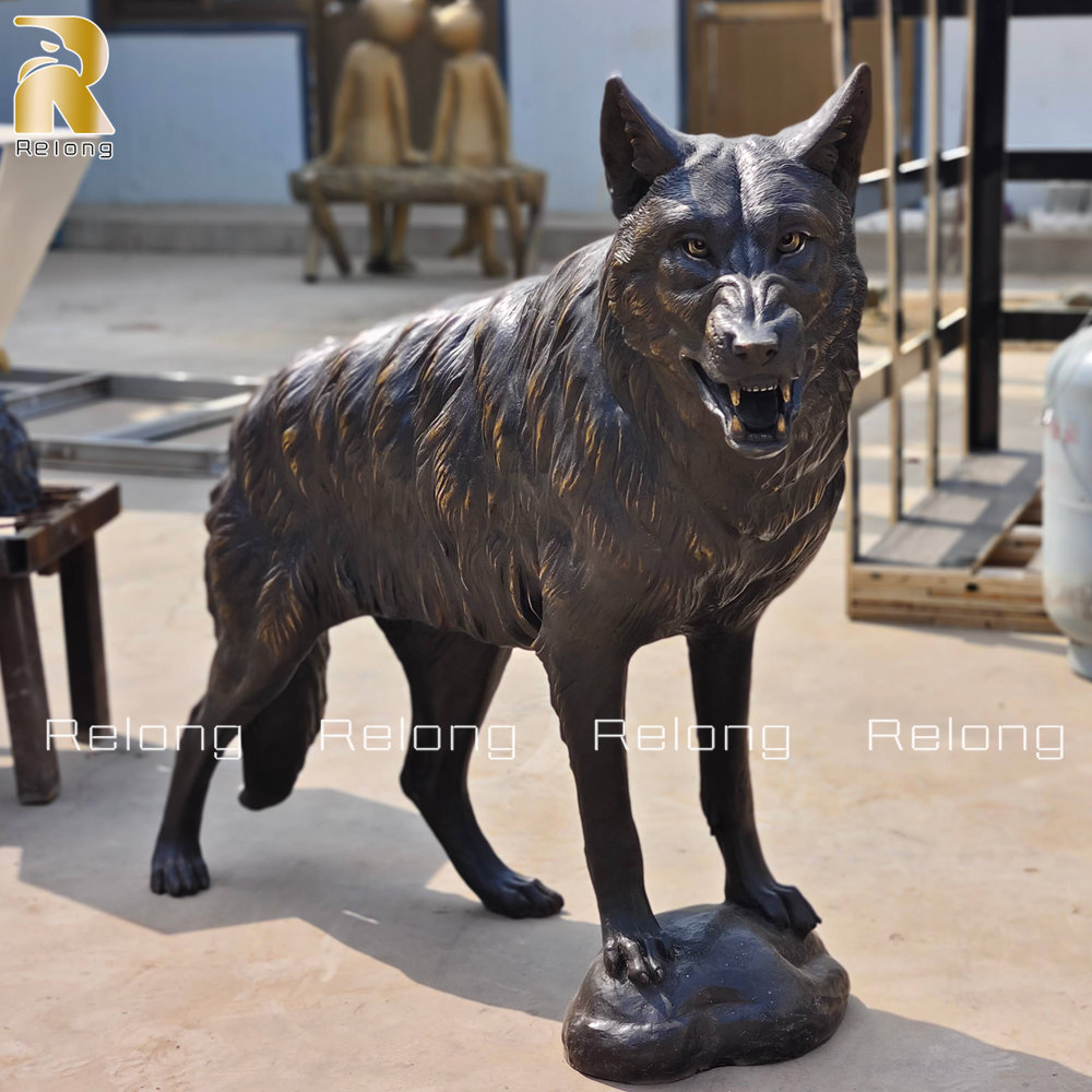 high quality bronze wolf statue