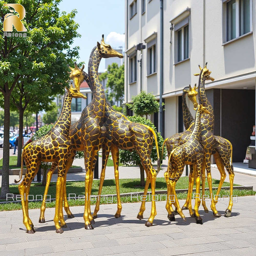 customized bronze giraffe sculpture