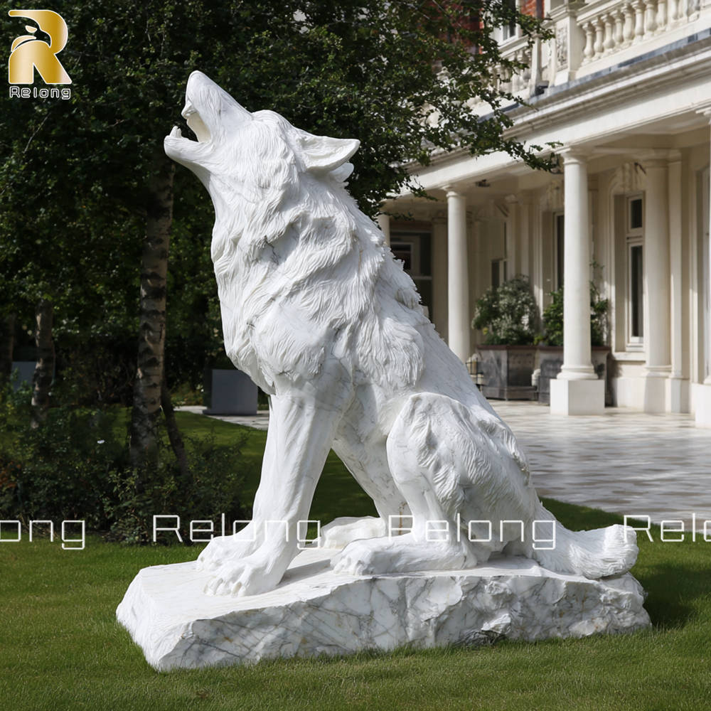 wolf statue for garden decor