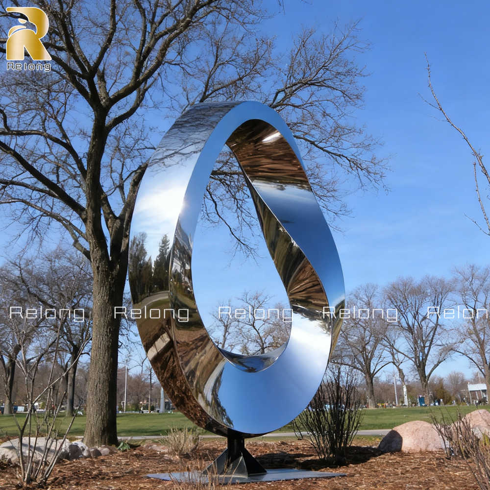 mobius strip sculpture