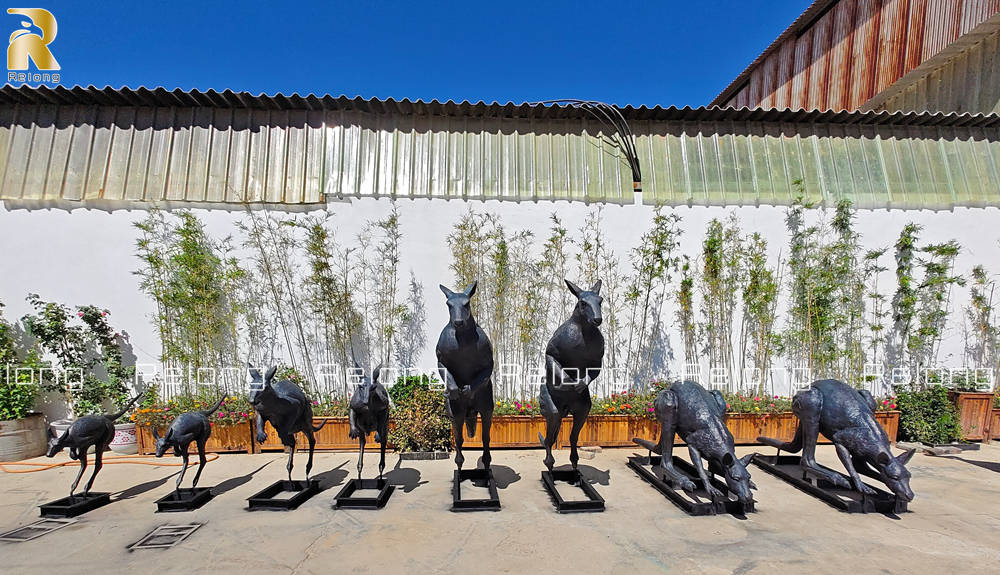 customized kangaroo sculpture