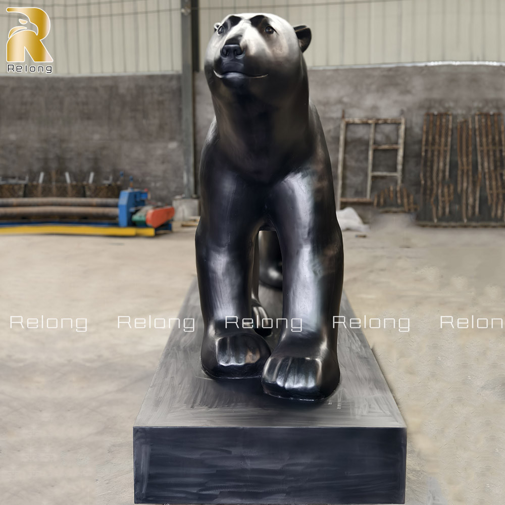 polar bear sculpture at Relong Factory