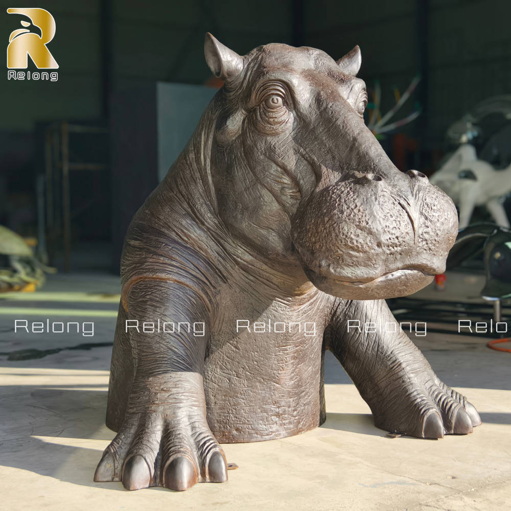 Relong's finished hippopotamus statue