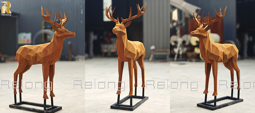 deer statue details