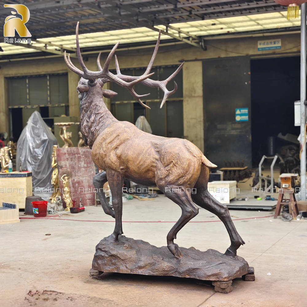 elk statue details (4)